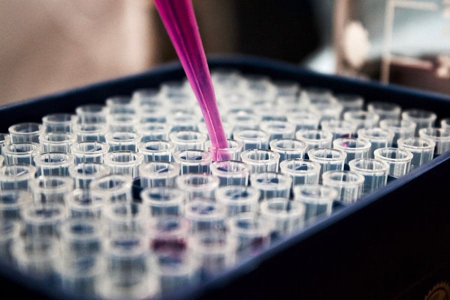 Micro-tubes d’analyse en laboratoire